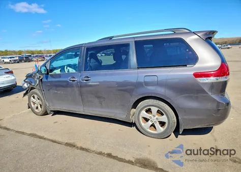 2012 Toyt Sienna from USA, damaged, VIN 5TDKK3DC3CS227399